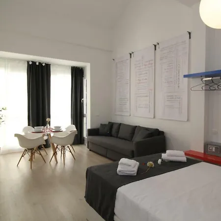 Apartamentos Romero Luna Malaga Exterior photo