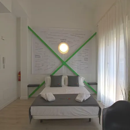 Apartamentos Romero Luna Malaga Exterior photo